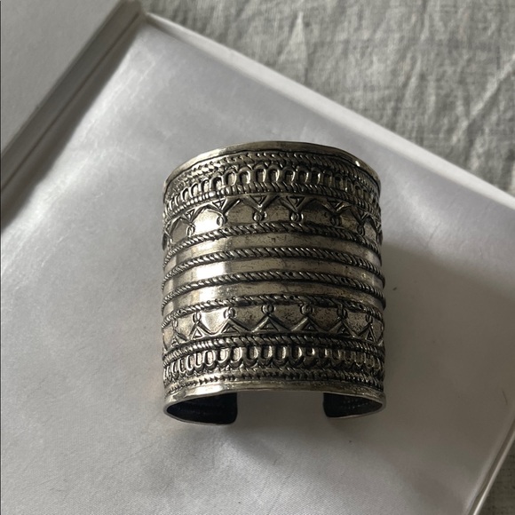 Jewelry - Silver Ornate Cuff Bracelet